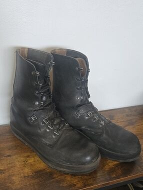Vintage Original MINERVA 15 Swiss, Army High Mountain Hiking Boots shoes 300